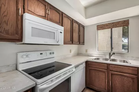 5320 E Windsor Ave, Phoenix, AZ 85008 photo 12