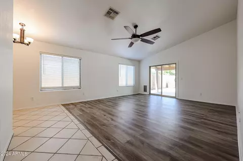 2006 E Aire Libre Ave, Phoenix, AZ 85022 photo 8