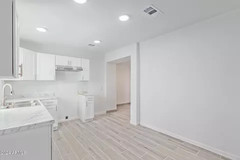 2011 W Cypress St, Phoenix, AZ 85009 photo 5
