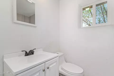 2011 W Cypress St, Phoenix, AZ 85009 photo 12