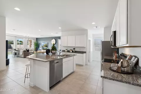 2120 W Spaulding Ave, Apache Junction, AZ 85120 photo 7