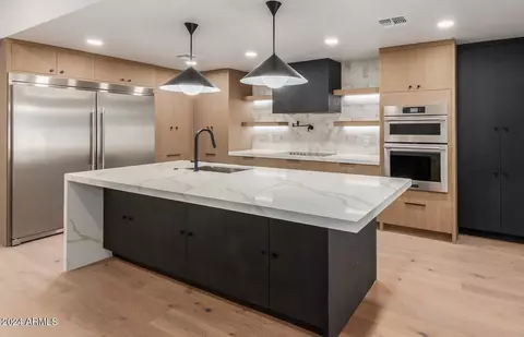 8705 E Monterosa Ave, Scottsdale, AZ 85251