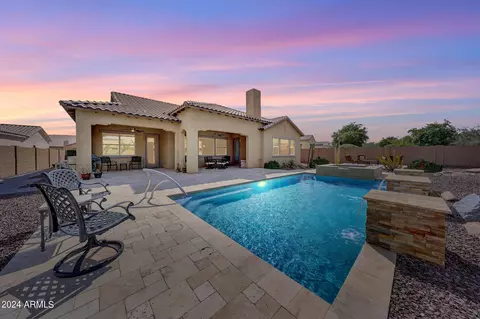 18280 W Thistle Landing Dr, Goodyear, AZ 85338