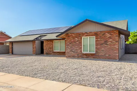 6926 W Denton Ln, Glendale, AZ 85303