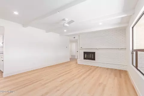 631 N N Frst, Mesa, AZ 85203 photo 6
