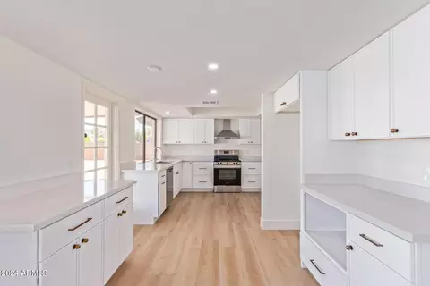 631 N N Frst, Mesa, AZ 85203 photo 19