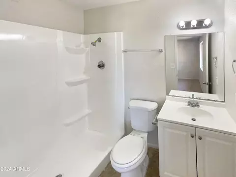 Bath - 4847 W Granada Rd, Phoenix, AZ 85035 photo 2 of 2