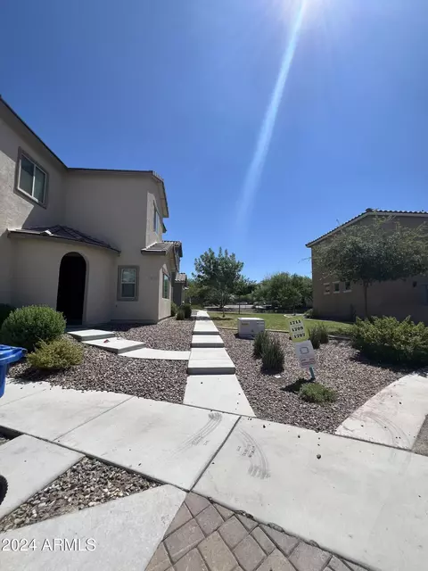 7311 S 17th Dr, Phoenix, AZ 85041 photo 5