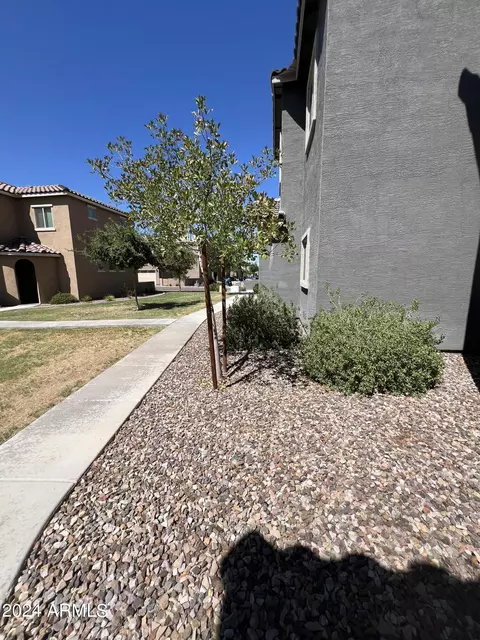 7311 S 17th Dr, Phoenix, AZ 85041 photo 4