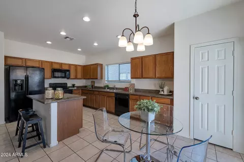 4810 S 23rd Ave, Phoenix, AZ 85041 photo 7