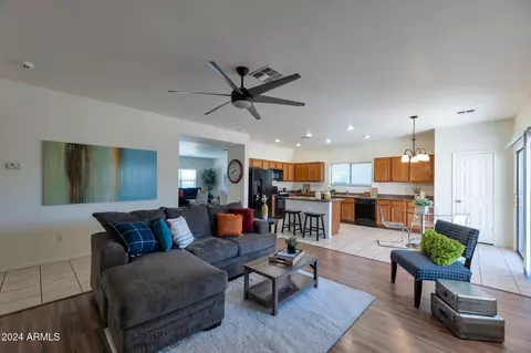 4810 S 23rd Ave, Phoenix, AZ 85041 photo 6