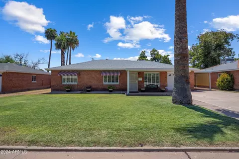 1727 W Berridge Ln, Phoenix, AZ 85015