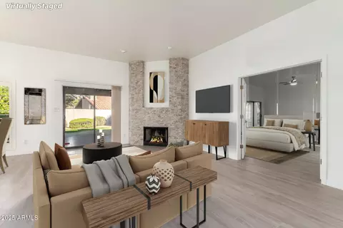 4062 E Round Hill Dr, Phoenix, AZ 85028 photo 4