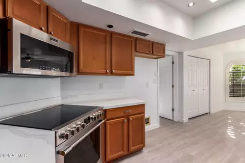 4062 E Round Hill Dr, Phoenix, AZ 85028 photo 17