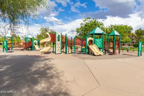 4062 E Round Hill Dr, Phoenix, AZ 85028 photo 45