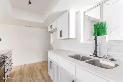 2134 W Pecan Rd, Phoenix, AZ 85041