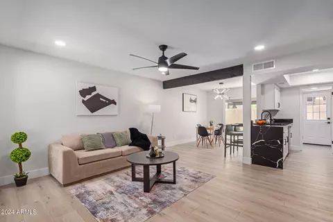 4539 E Rhonda Dr, Phoenix, AZ 85018 photo 4