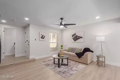 4539 E Rhonda Dr, Phoenix, AZ 85018 photo 9