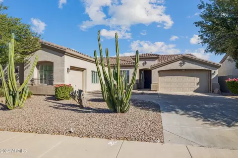 42050 W Palmyra Ct, Maricopa, AZ 85138