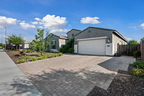 3931 E Chestnut Ln, Gilbert, AZ 85298 photo 5