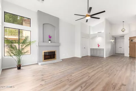 329 E Vaughn Ave, Gilbert, AZ 85234 photo 10