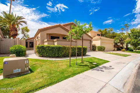329 E Vaughn Ave, Gilbert, AZ 85234 photo 3