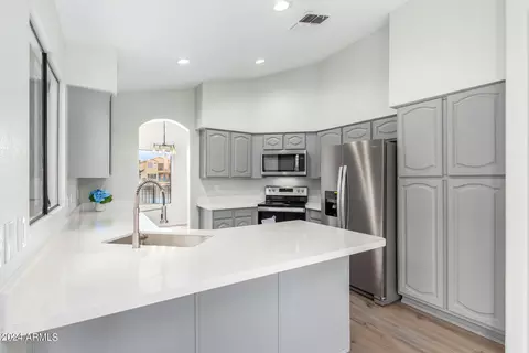 329 E Vaughn Ave, Gilbert, AZ 85234 photo 15