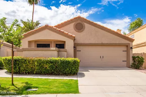 329 E Vaughn Ave, Gilbert, AZ 85234 photo 2