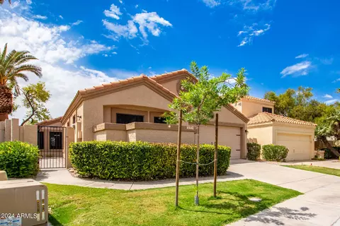 329 E Vaughn Ave, Gilbert, AZ 85234 photo 4