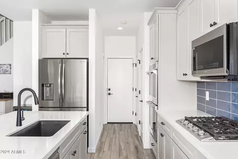 9415 E Supernova Dr, Mesa, AZ 85212 photo 10