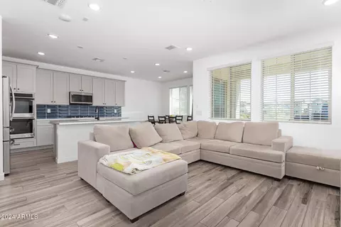 9415 E Supernova Dr, Mesa, AZ 85212 photo 5
