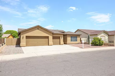 8034 W Mclellan Rd, Glendale, AZ 85303