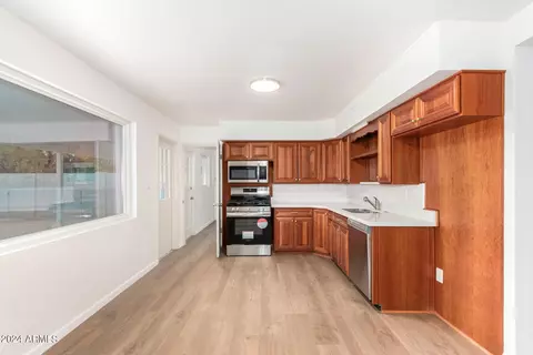 5620 N 20th Dr, Phoenix, AZ 85015 photo 13