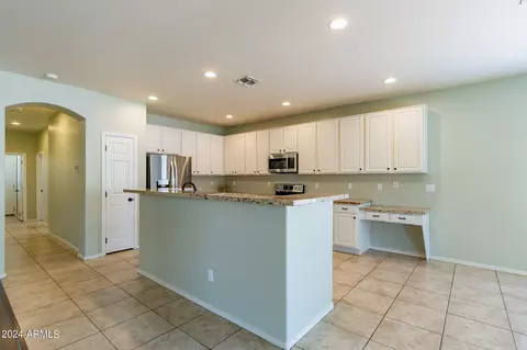 1516 E Constance Way, Phoenix, AZ 85042 photo 5