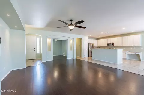 1516 E Constance Way, Phoenix, AZ 85042 photo 4