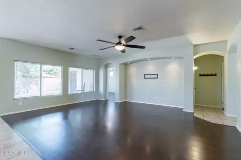 1516 E Constance Way, Phoenix, AZ 85042 photo 6