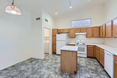 1567 E Black Diamond Dr, Gilbert, AZ 85296 photo 5