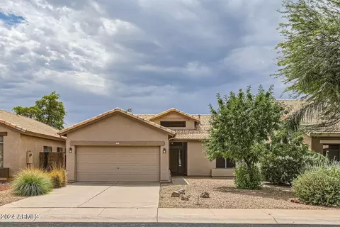 1567 E Black Diamond Dr, Gilbert, AZ 85296