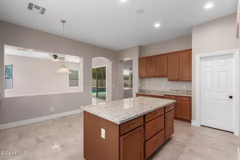 643 E Lowell Ave, Gilbert, AZ 85295 photo 11