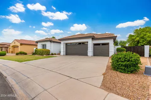 643 E Lowell Ave, Gilbert, AZ 85295 photo 2