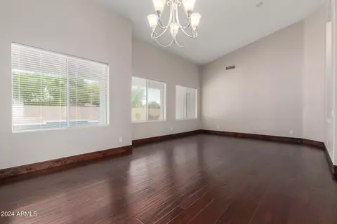 643 E Lowell Ave, Gilbert, AZ 85295 photo 5