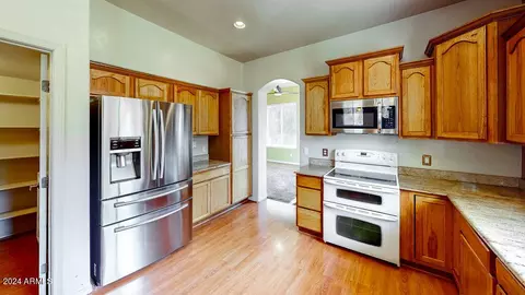 Kitchen - 4664 E Miller Canyon Rd, Hereford, AZ 85615 photo 4 of 9