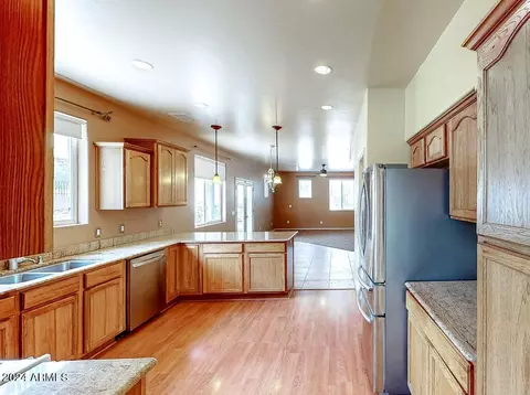 Kitchen - 4664 E Miller Canyon Rd, Hereford, AZ 85615 photo 6 of 9