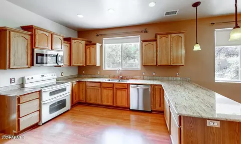 Kitchen - 4664 E Miller Canyon Rd, Hereford, AZ 85615 photo 5 of 9