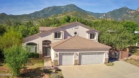 4664 E Miller Canyon Rd, Hereford, AZ 85615