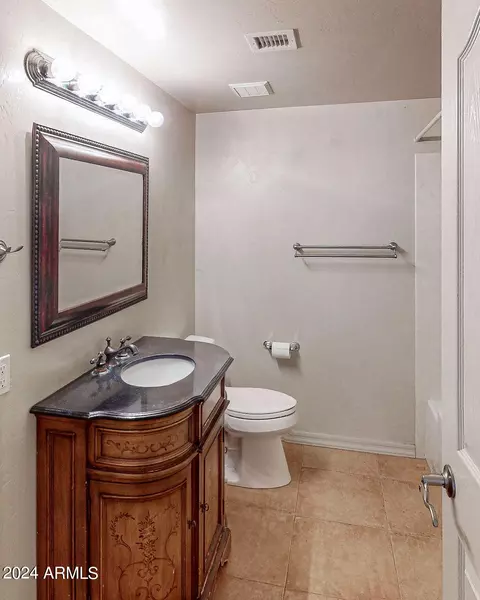 Bath - 4664 E Miller Canyon Rd, Hereford, AZ 85615 photo 1 of 9