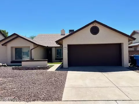 1007 W Oraibi Dr, Phoenix, AZ 85027