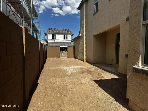 Exterior - 25911 N 23rd Ave, Phoenix, AZ 85085 photo 2 of 7