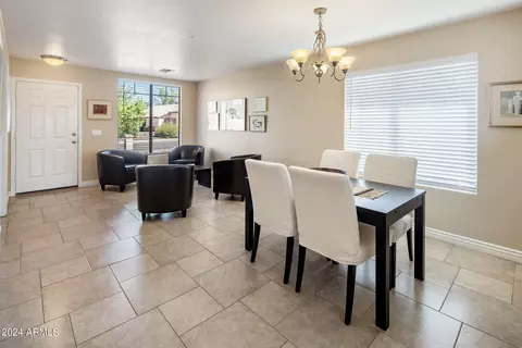 2103 E Daley Ln, Phoenix, AZ 85024 photo 10