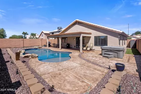 2103 E Daley Ln, Phoenix, AZ 85024 photo 23